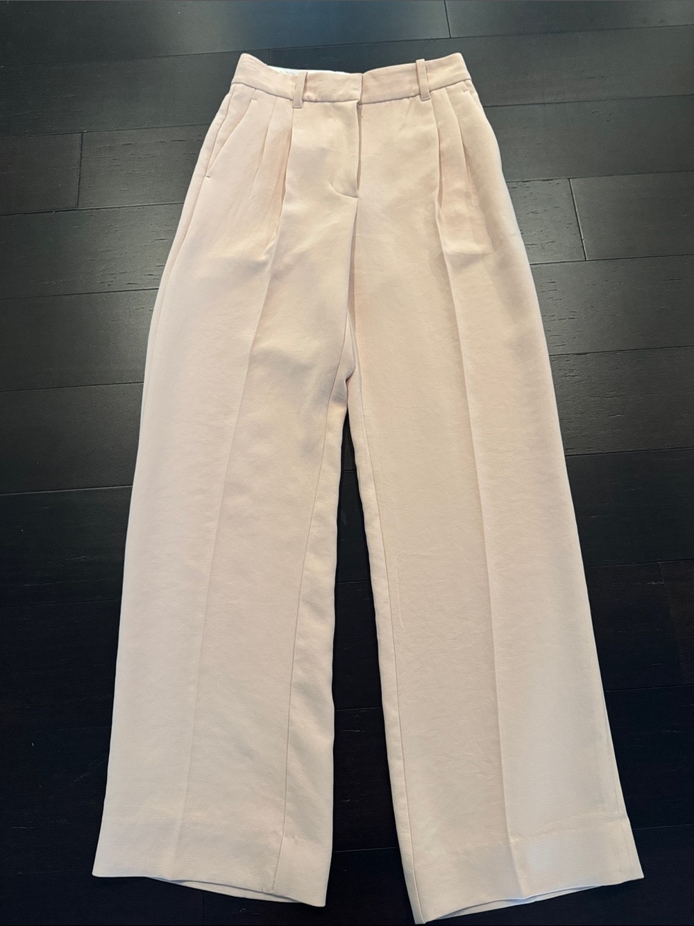 Aritzia Effortless crêpe pants